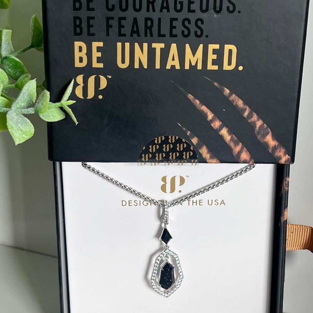 Bomb Party Be Untamed Onyx Sandstone Necklace